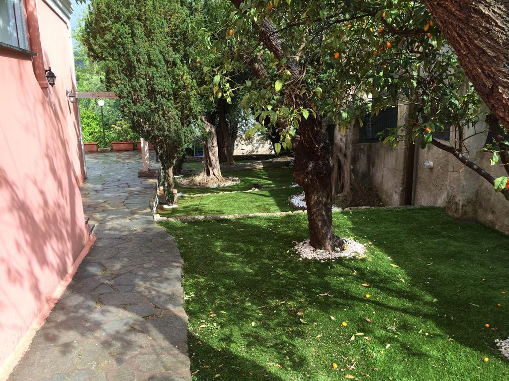 Capri Villa Bismarck Exterior photo