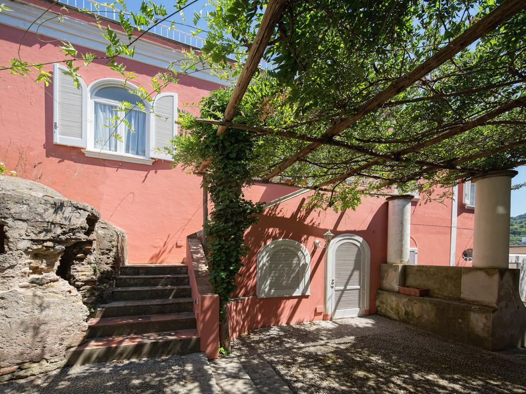 Capri Villa Bismarck Exterior photo