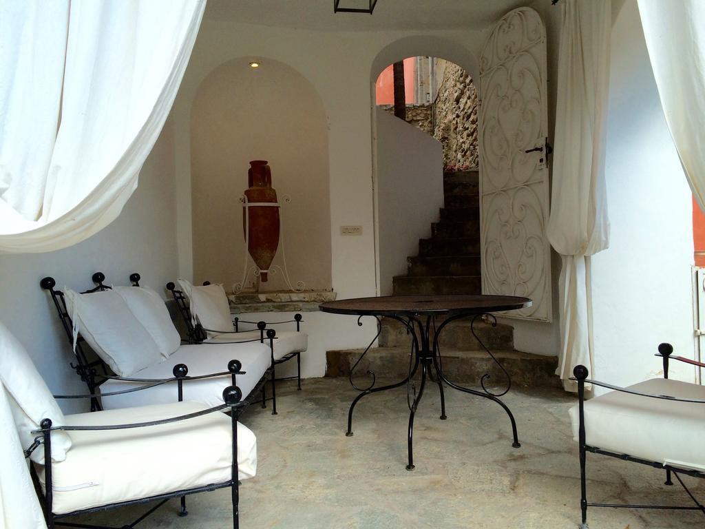Capri Villa Bismarck Exterior photo